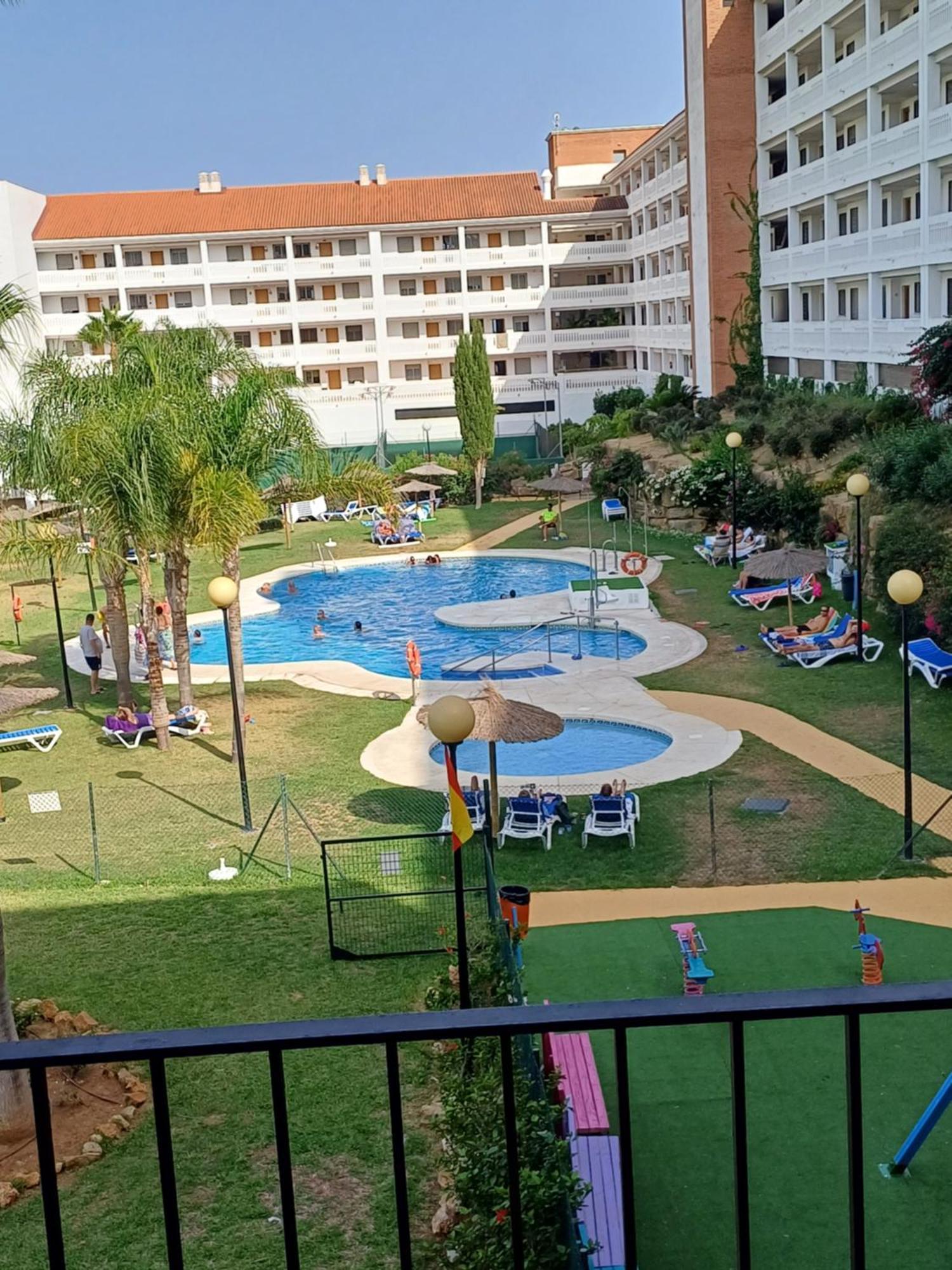 Apartamento Junto A La Playa Zona Tranquila Манилва Экстерьер фото